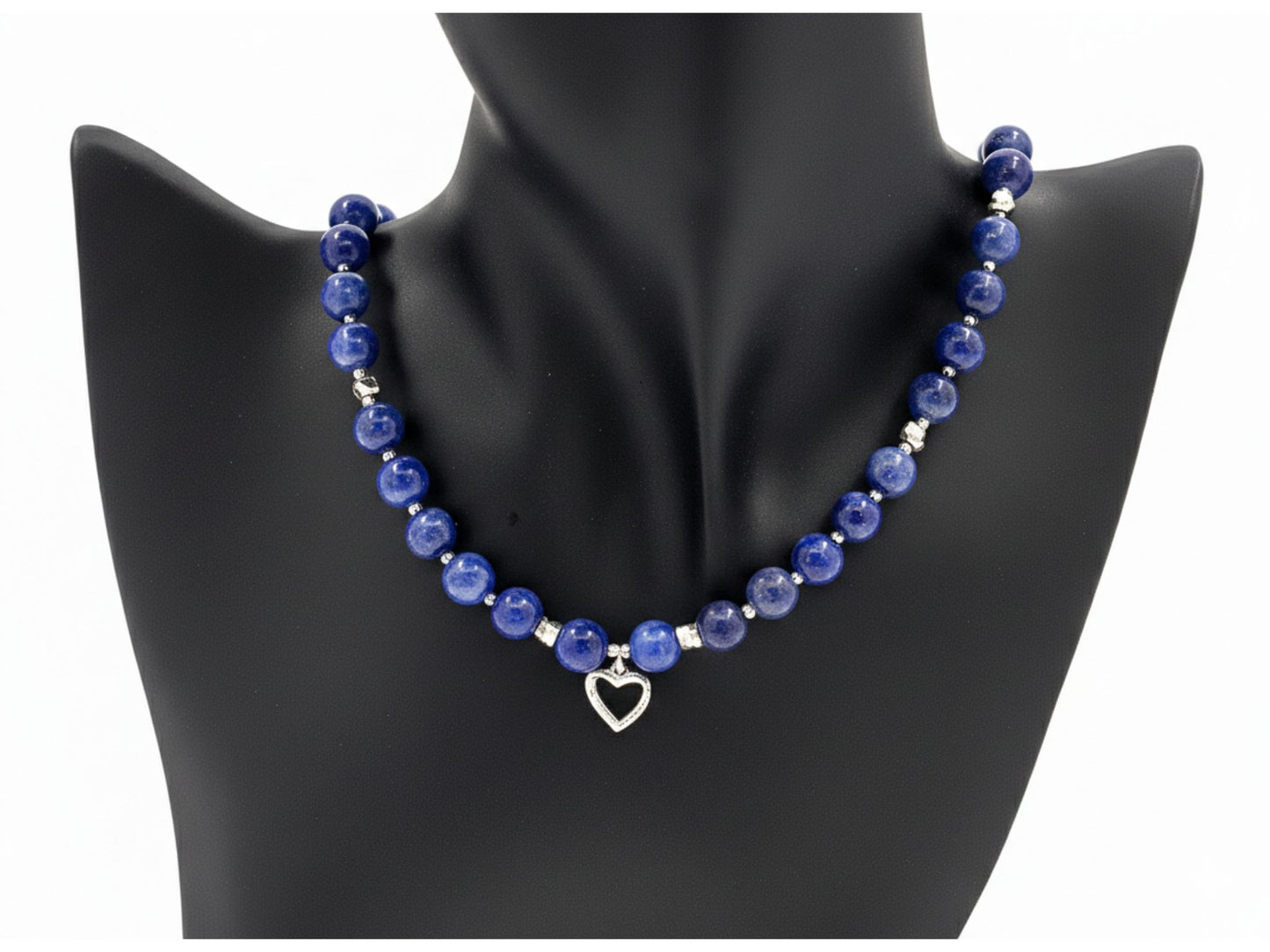 Kaklo vėrinys „Mėlyna širdis“