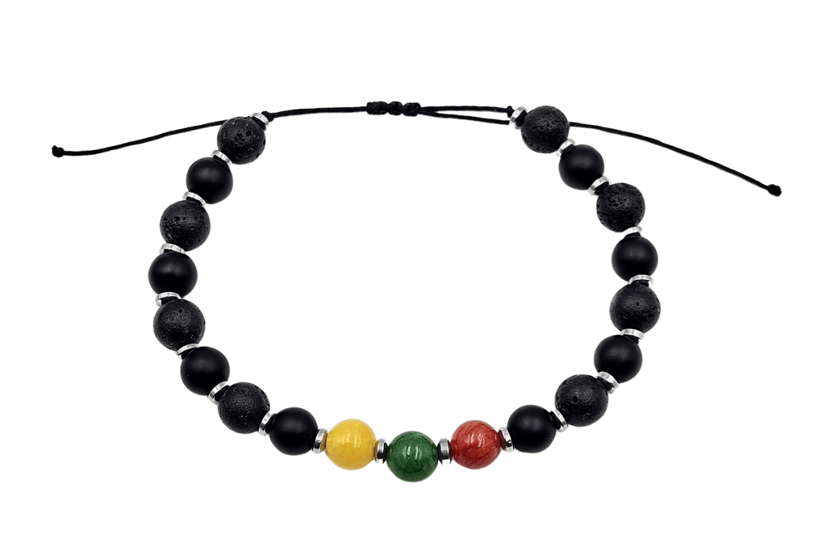 Lietuviška apyrankė „Trispalvė“, pagaminta iš natūralių akmenukų